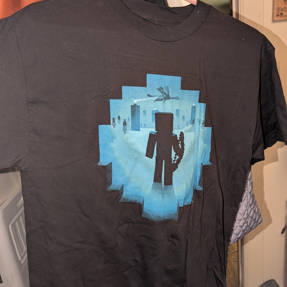 Black Short Sleeve Tee with Geometric Turquoise Design